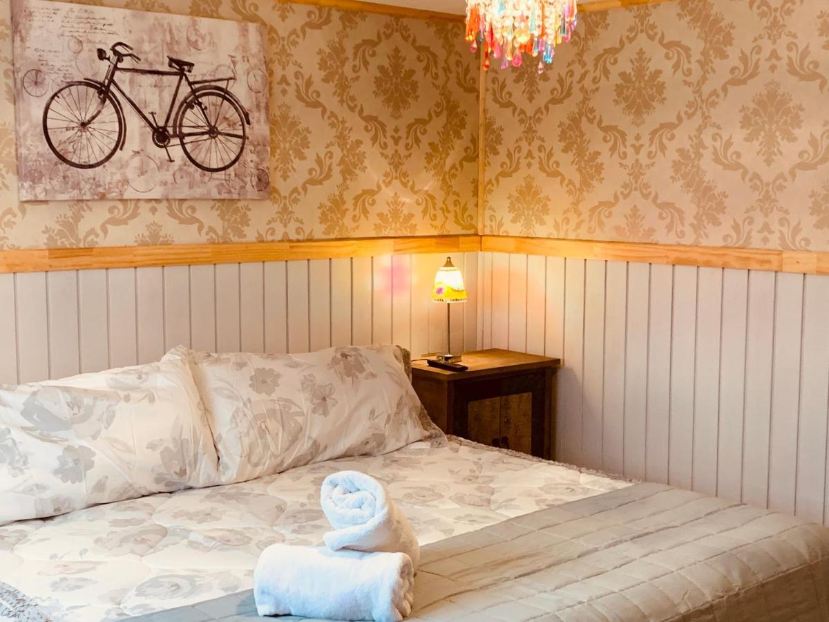 Arte Brisa Hostal Boutique Puerto Natales Buitenkant foto