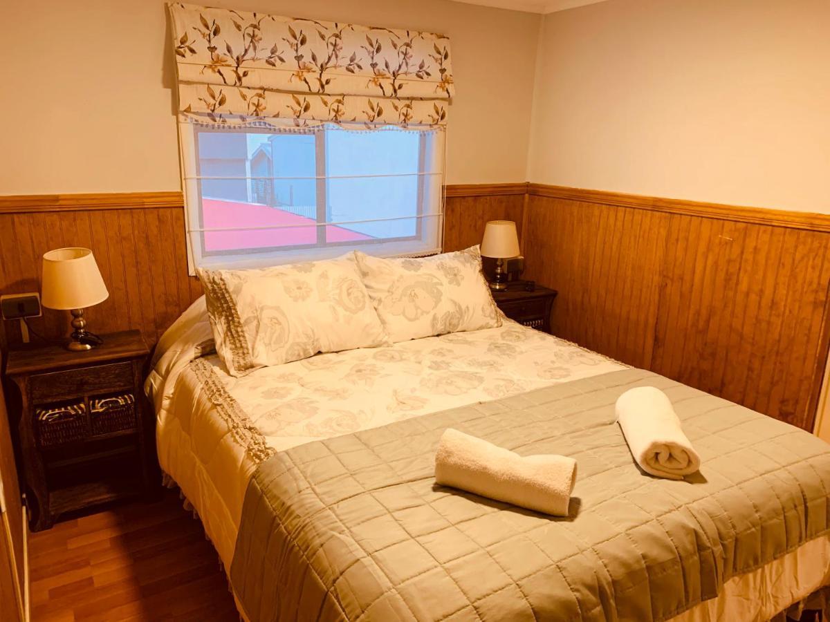 Arte Brisa Hostal Boutique Puerto Natales Buitenkant foto