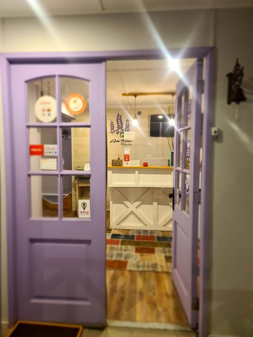 Arte Brisa Hostal Boutique Puerto Natales Buitenkant foto
