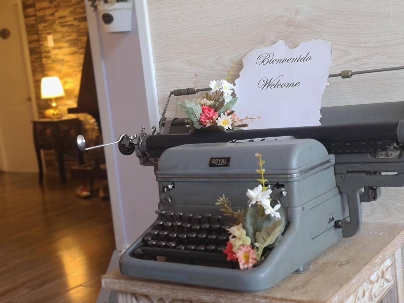 Arte Brisa Hostal Boutique Puerto Natales Buitenkant foto